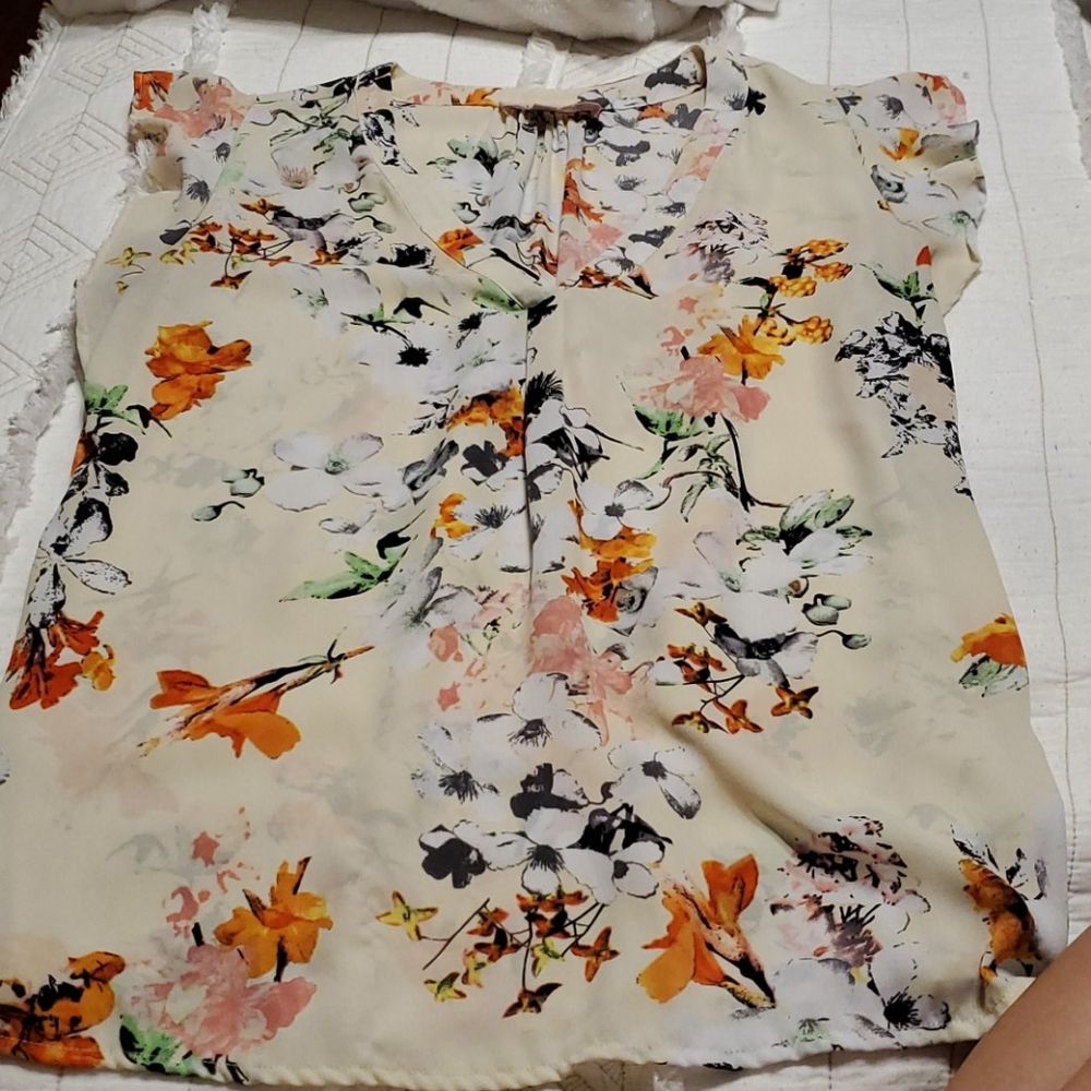 Floral top